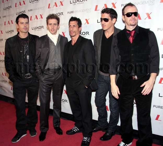 101308-nkotb.jpg