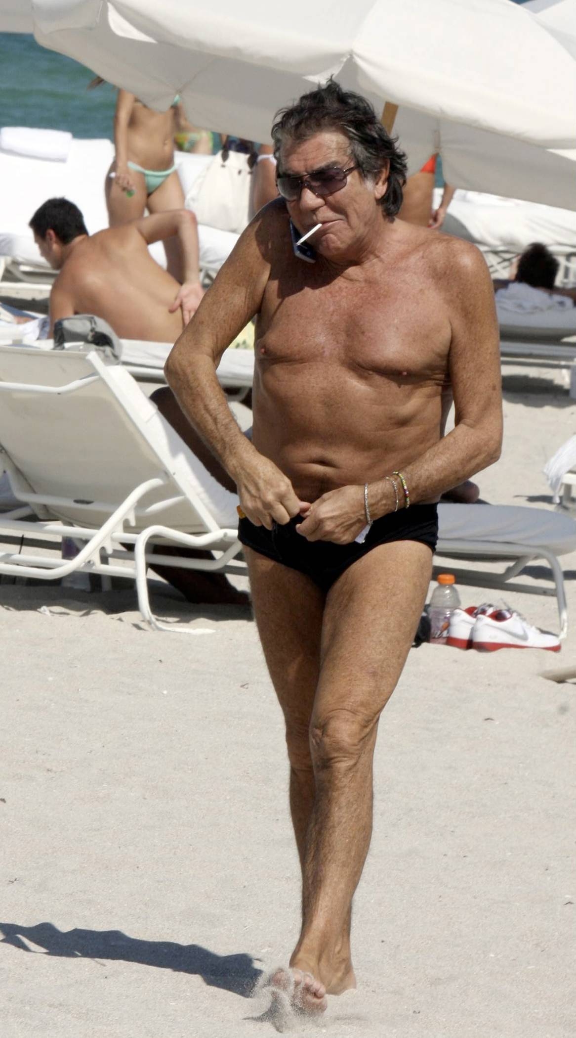 102008-roberto-cavalli2.jpg