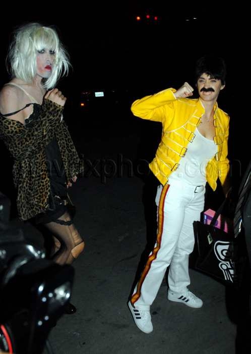 103008-katy-perry4.jpg