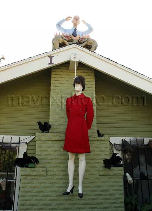 103008-palin-effigy2.jpg