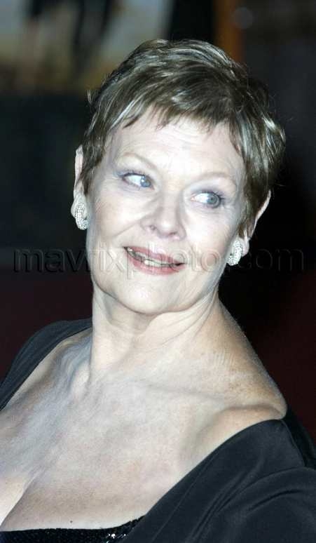 103008-q-of-s-premiere3.jpg