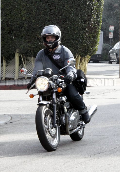 11_07_2009_Jack_Osbourne_Motorcycle_Triumph_3