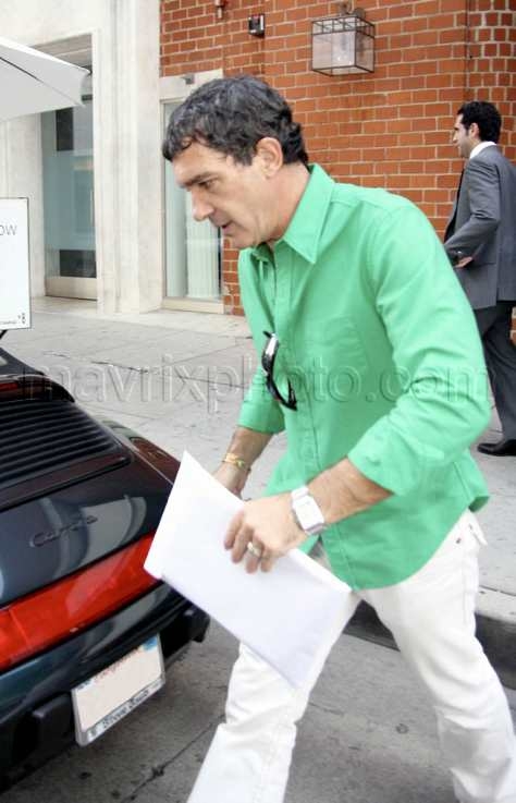 111108-antonio-banderas4.jpg