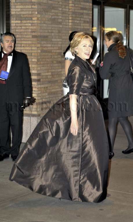 111108-glamour-magazine7.jpg