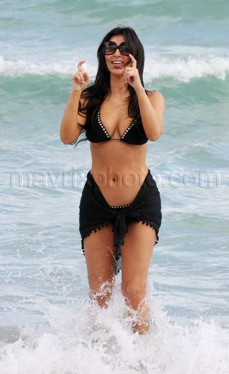 111508-kim-kardashian3.jpg