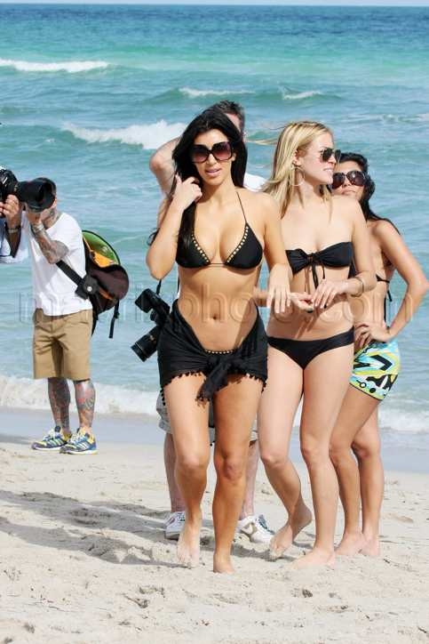 111508-kim-kardashian7.jpg