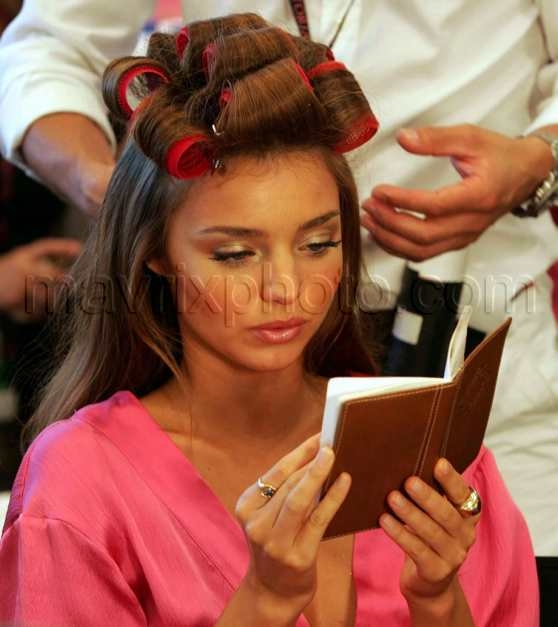 111608-backstage-at-vs3.jpg