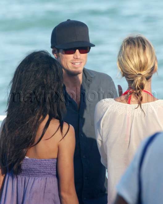 111708-jason-lewis.jpg