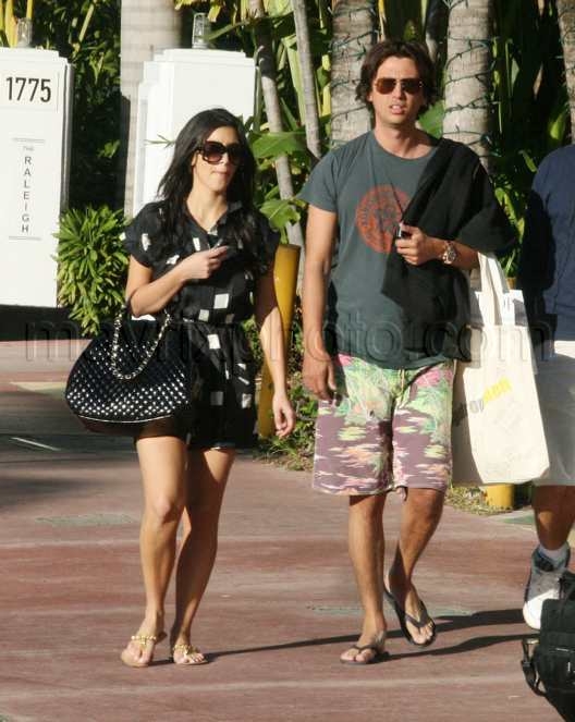 111708-kim-kardashian.jpg