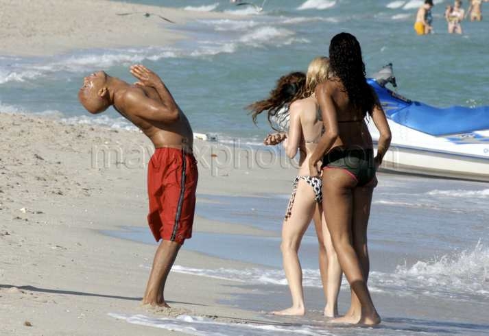 111708-russell-simmons3.jpg