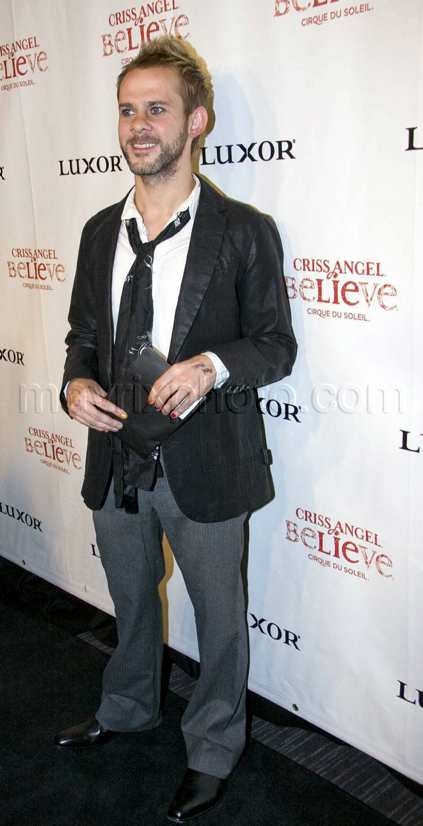 11208-criss-angel3.jpg