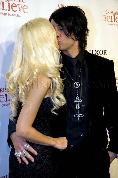 11208-criss-angel4.jpg