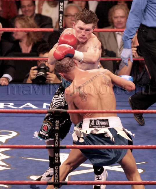 112308-fight2.jpg