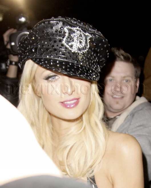 112408-paris-hilton2.jpg