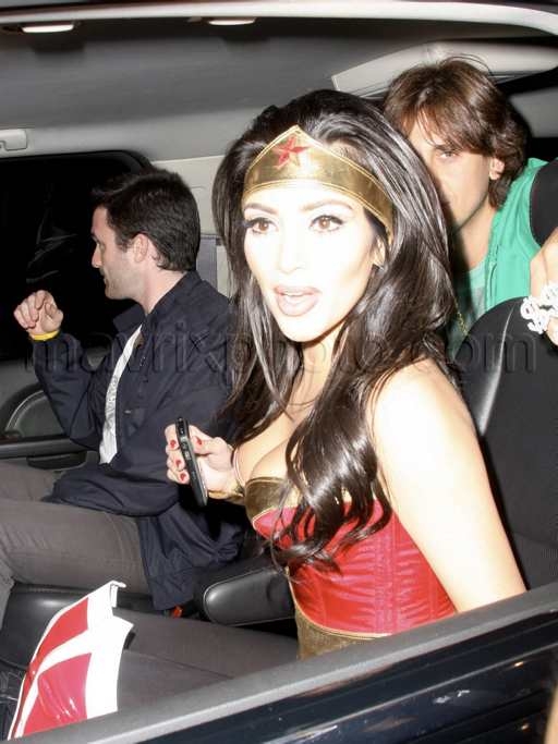 11308-kim-kardashian4.jpg
