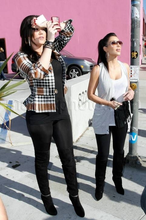 blog_121008_khloe_kardashian_12.jpg