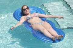 heidi_champagne_poolday_excl_37.jpg