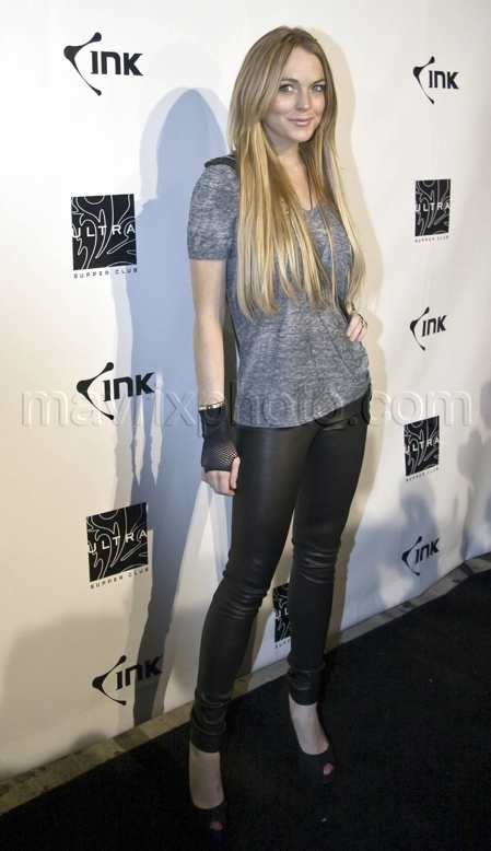 91308-lindsay-lohan-engagment3.jpg