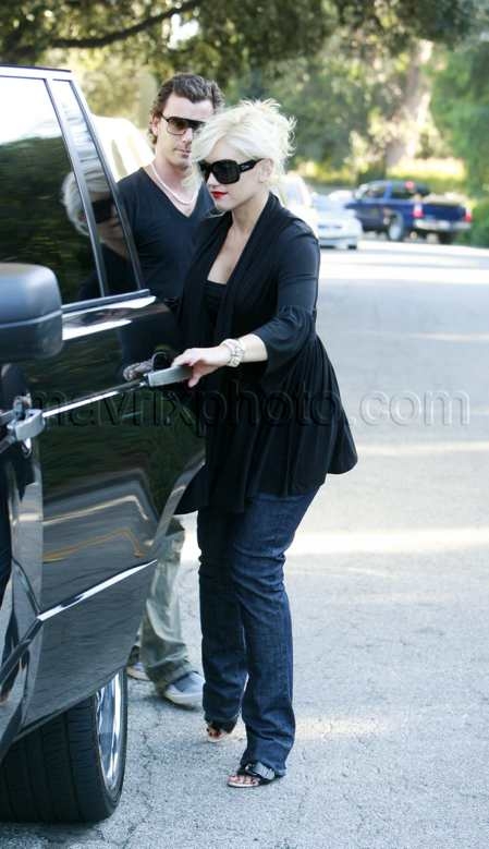 92008-gwen-stefani4.jpg