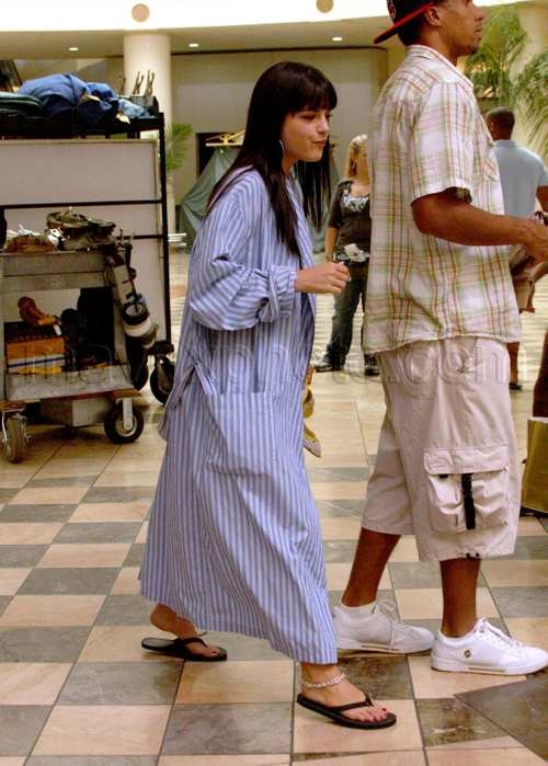 92408-kath-and-kim4.jpg