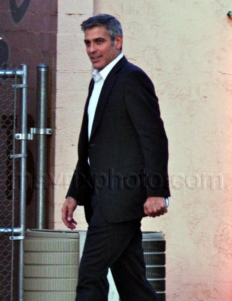 clooney_MX005142009_1.jpg