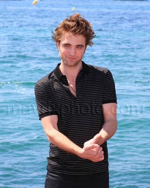 Robert Pattinson Call