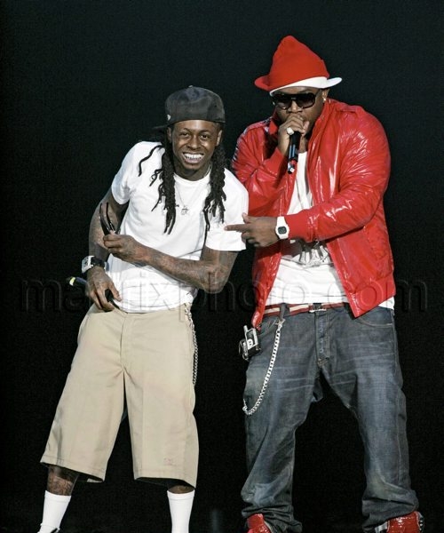 10_22_2009_lil_wayne_pleads_guilty.jpg.jpg