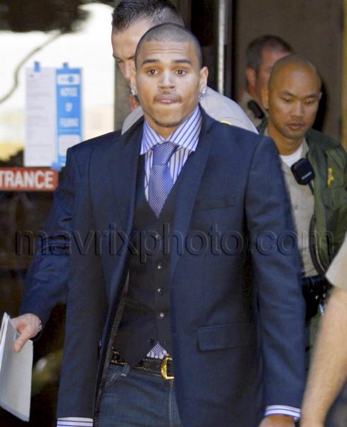 11_19_2009_Chris_Brown_Court_1.jpg