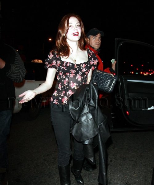 03_12_2010_Rose McGowan SUV Mixup_1.jpg