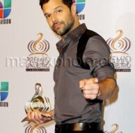 2_19_11_latin-music-awards_37