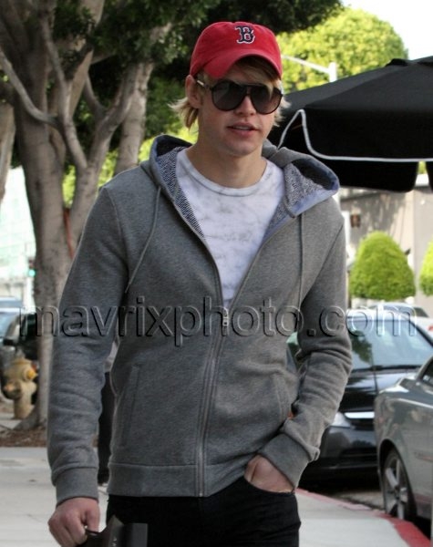 3_13_11_chord-overstreet-armani-shopping_0