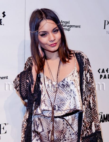 3_27_11_vanessa-hudgens-pure-vagabond_79