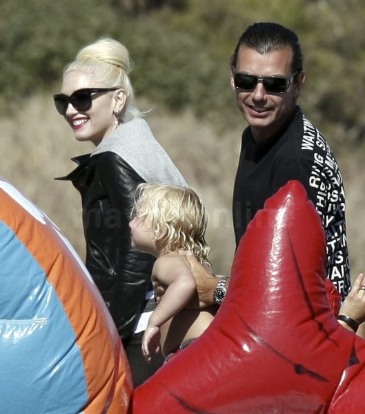 Gwen Stefani Family Beach Day_5_31_11_152