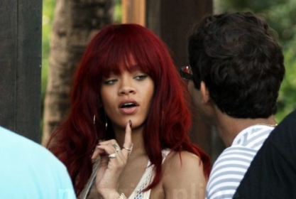 Rihanna Pool Bar_7_14_11_02