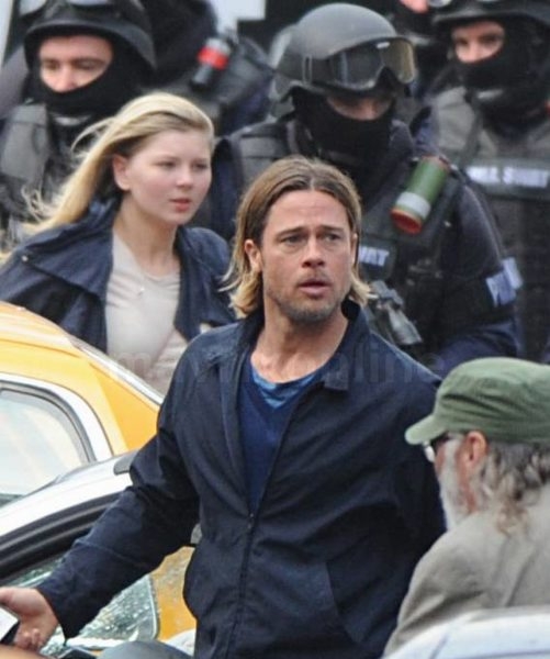 Brad Pitt World War Z Film Set_08_24_11_01