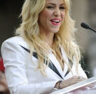 Shakira Star Ceremony_11_8_11_01