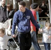 Mark Wahlberg and Sons Shopping_12_20_11_01