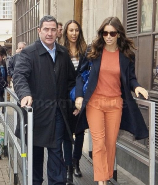 Jessica Biel Orange Outfit Radio One_12_02_11_01