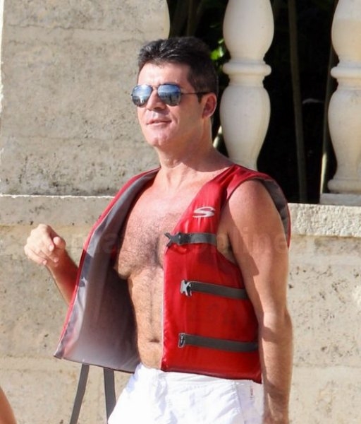 Simon Cowell Baywatch Jetski_12_30_11_01