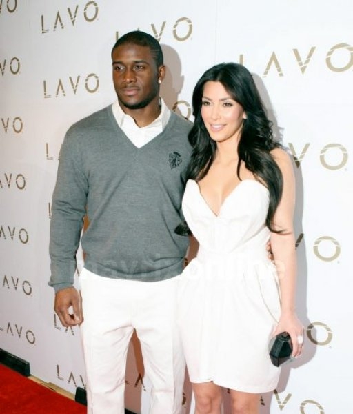 Kardashian Bush Love Celebration_2_6_12_05