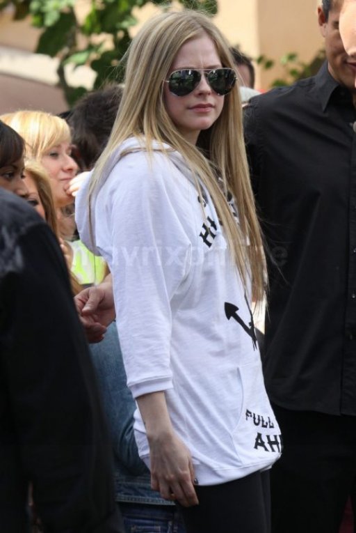 Avril Lavigne Purported To B