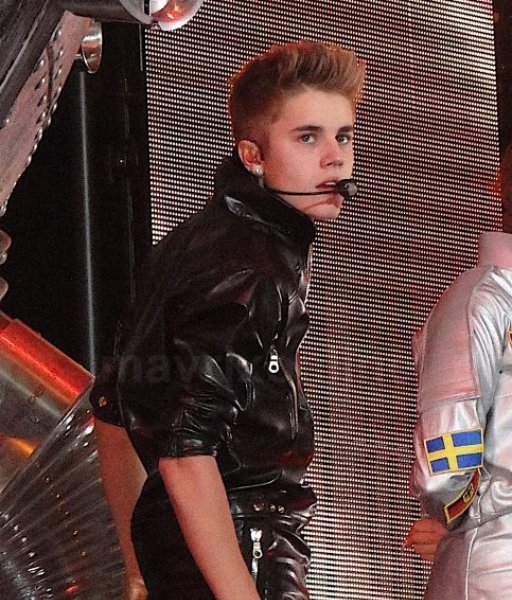 justin-bieber-la-concert_10_03_12_01