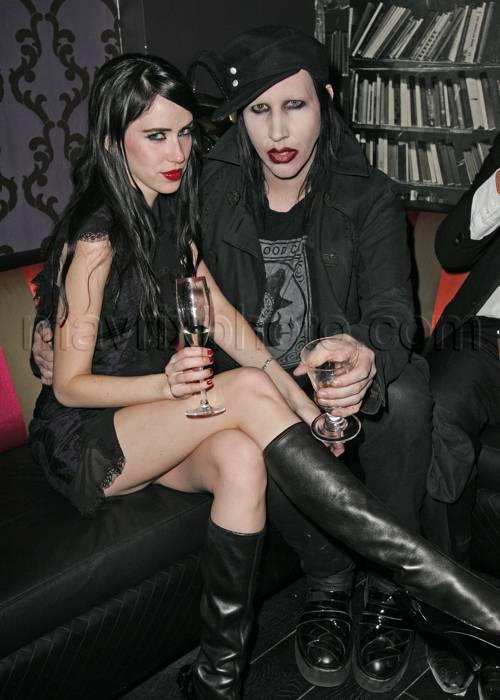 TBT Karolina Kurkova as Marilyn Manson in True Goth Style