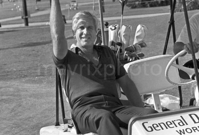 Leslie Nielsen Golf